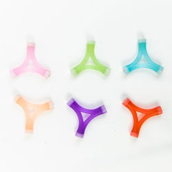 Image of Flexible Magnetic Triangles 6 pc
