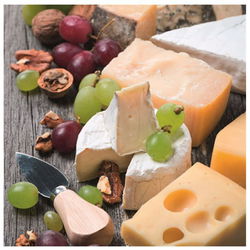 Image of Napkins Luncheon Cheese Grapes / Walnuts
