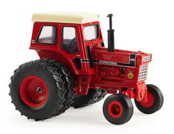Image of Farmall 1466 Tractor with FFA Logo