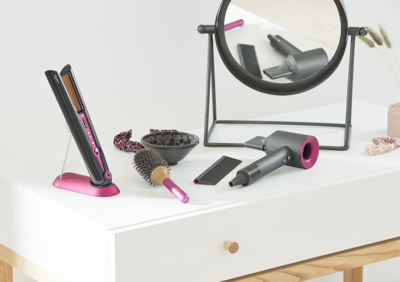 Image of Dyson Supersonic & Corrale Deluxe Styling Set